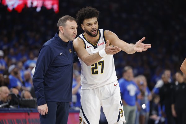 天盈资本 穆雷谈阿德尔曼: 他信任所有人 给球员很大自由度 他是进攻天才